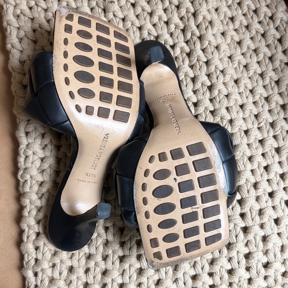 Bottega Lido Intrecciato Leather Mule Heels - Picture 7 of 7